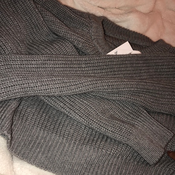 cropped grey brandy melville sweater - Picture 4 of 5